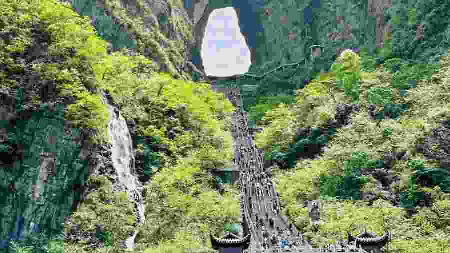 Zhangjiajie Tour To Tianmen Mountain