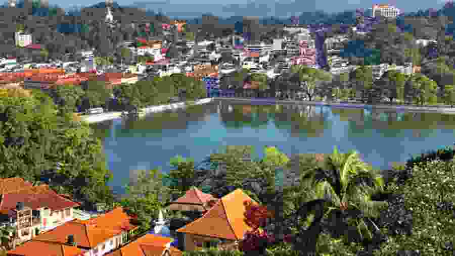 Kandy Lake