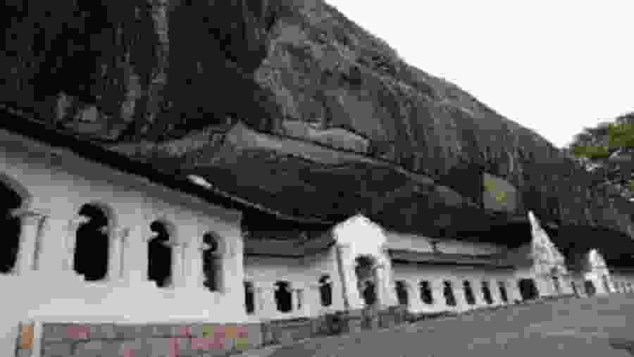 Dambulla Cave Temple