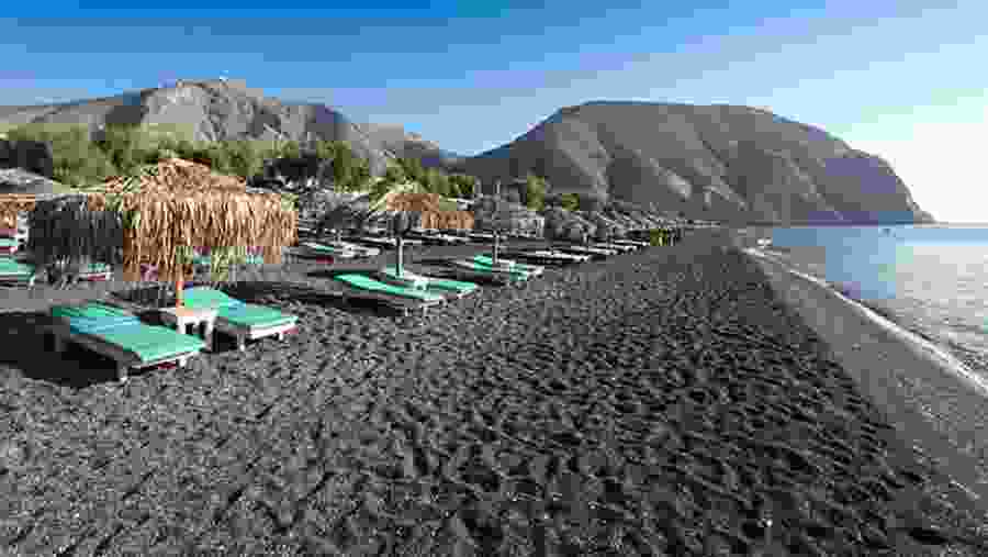 Paralia Perissa Black Beach