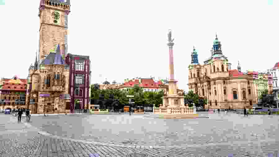Walking Tour of Prague Old Town, Charles Bridge & Prague Castle