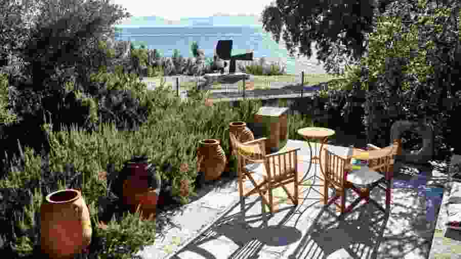 Nikolaou Residence Studios