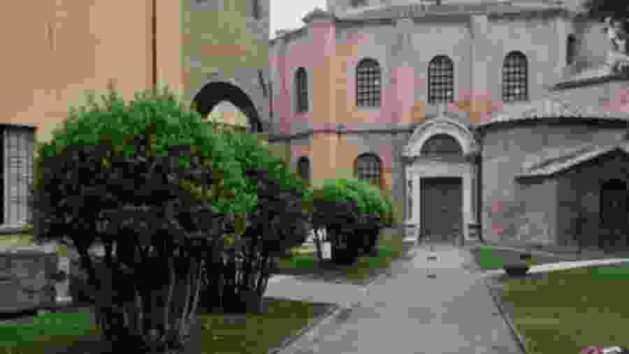 SAN VITALE AND NATIONA MUSEUM