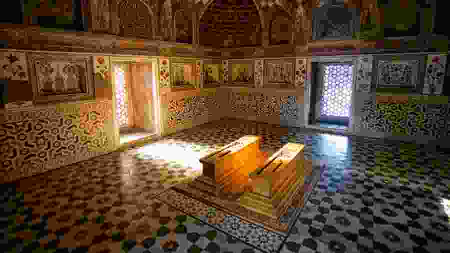 Taj Mahal scenic views