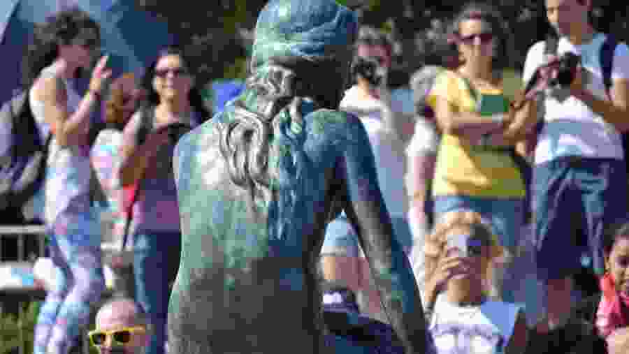 Visit the Statue of the Little Mermaid