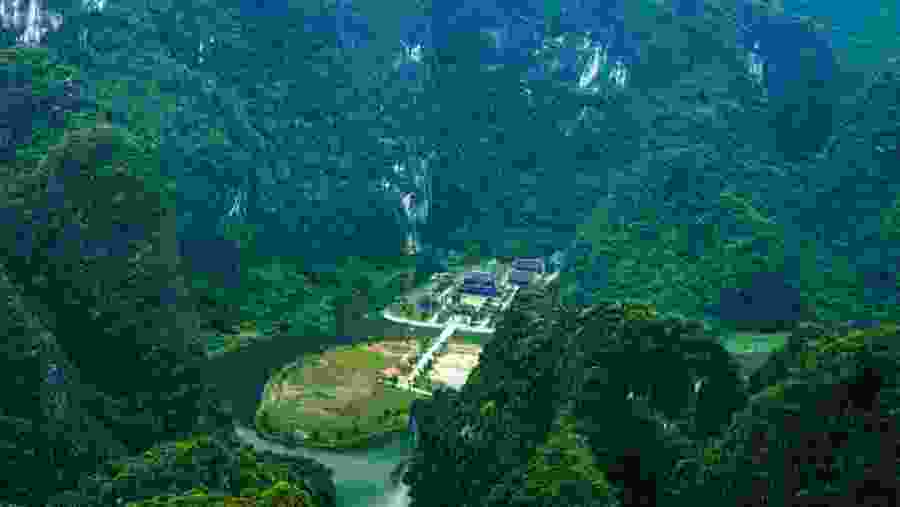 Tràng An In Vietnam