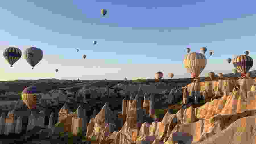 Travelers hot air ballooning