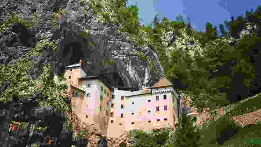 Predjama castle