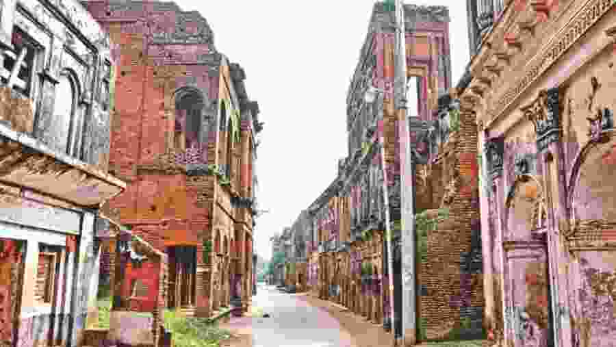 Narrow streets