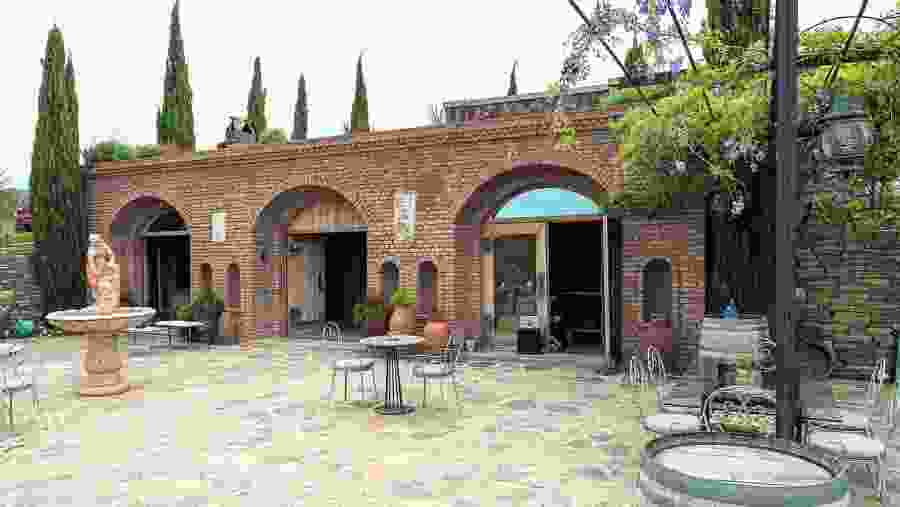 Karnas Vineyards
