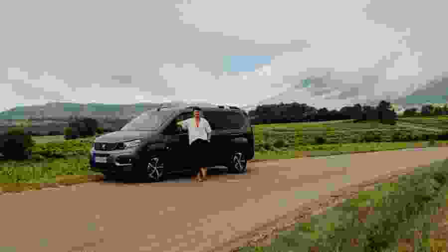 admire the beautiful landscapes around Sainte Victoire mountain