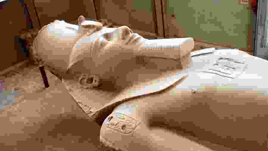 statue of Ramses II