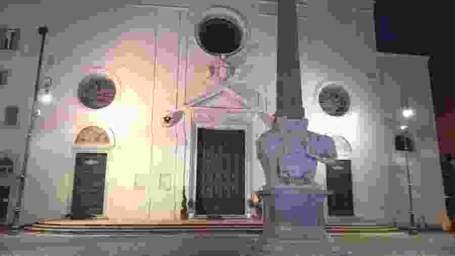 Elephant and Obelisk