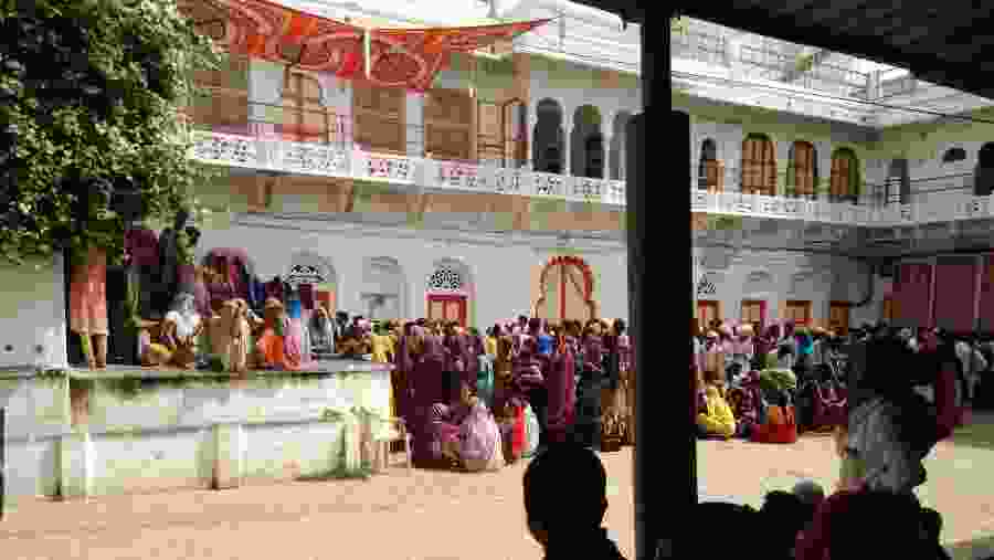 Devotees in front of Nathdwara Temple