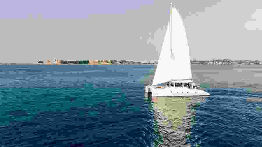 Sailing in Indian Oceans