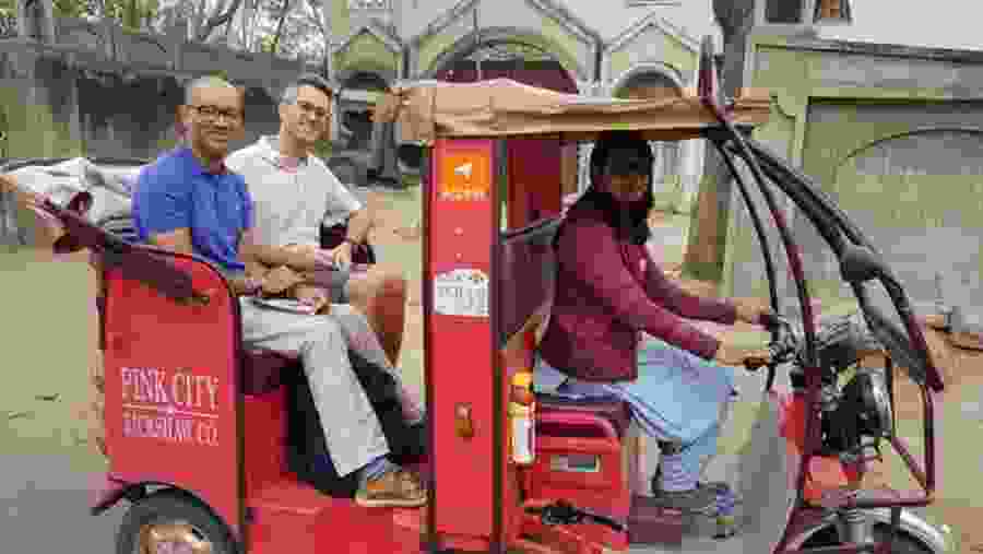 Eco-Friendly E rickshaw Tour