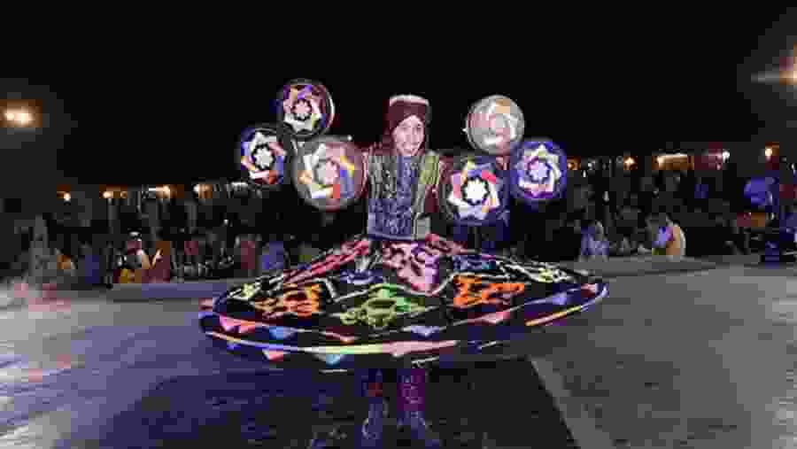 Tanura show
