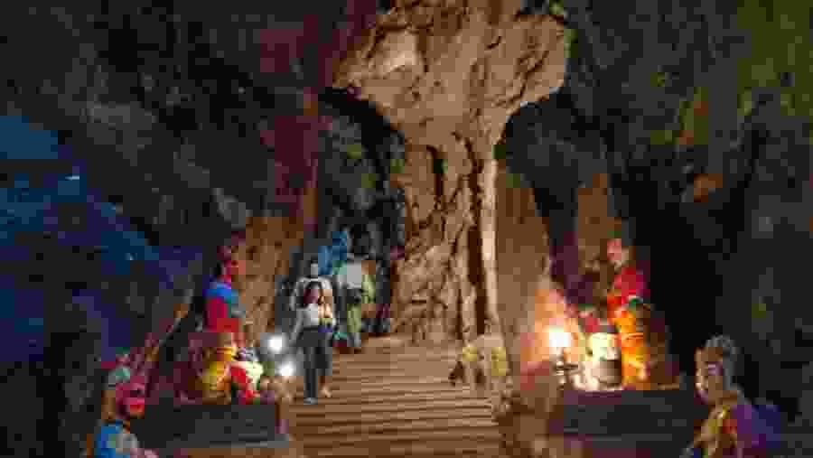 Am Phu Cave Half-Day Tour