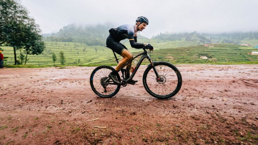 Traveller cycling