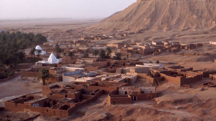 The Magnificent El Menia