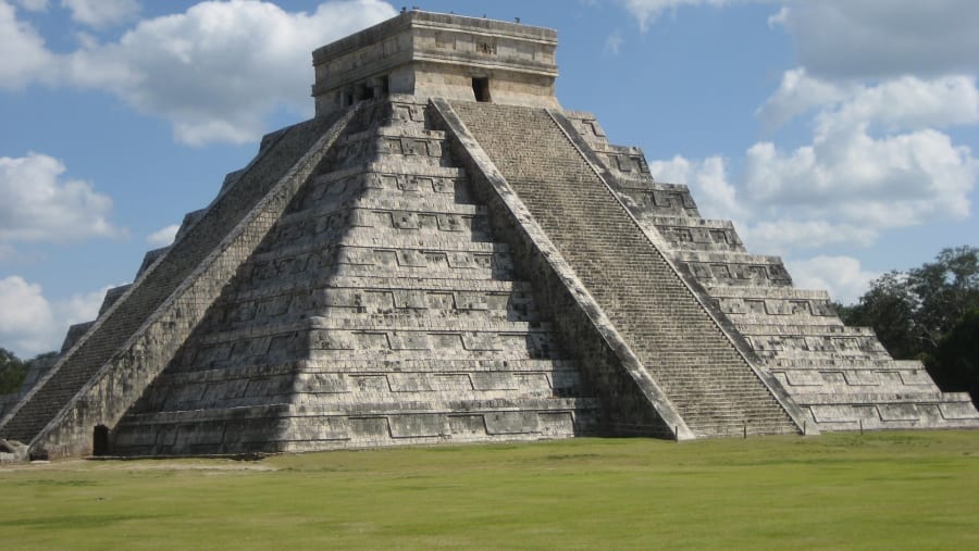 El Castillo