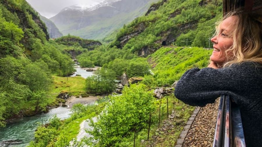 Travel through beautiful scenery