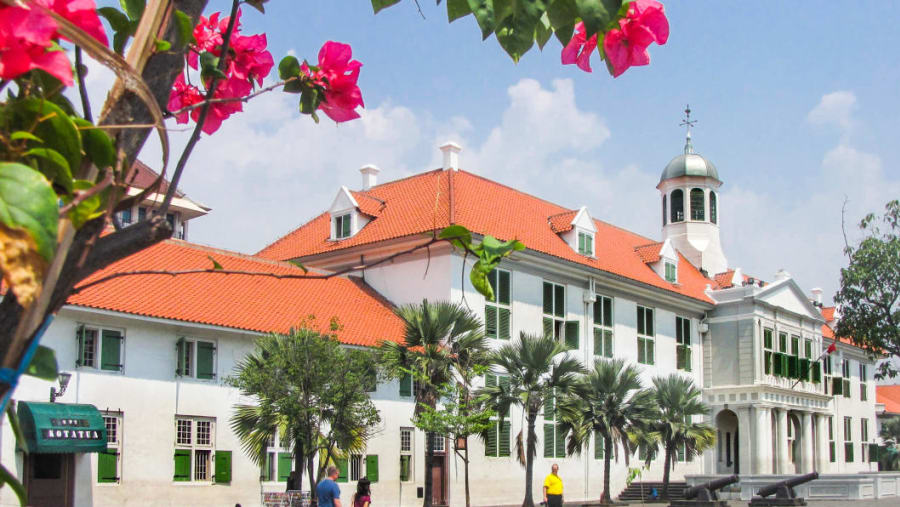 See the museum at the Batavia Fatahillah Square