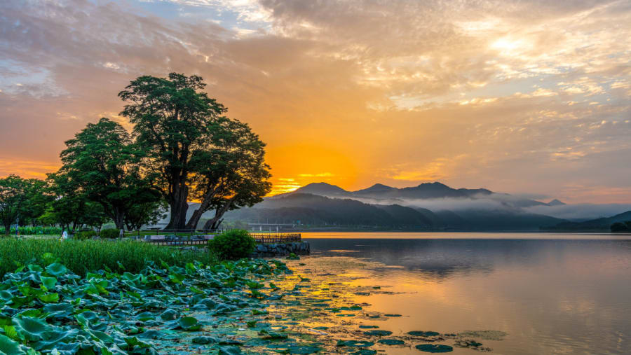 Dumulmeori in sunrise
