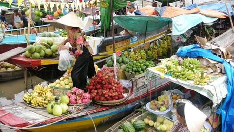 Cai Rang Famous Floating Market in Can Tho