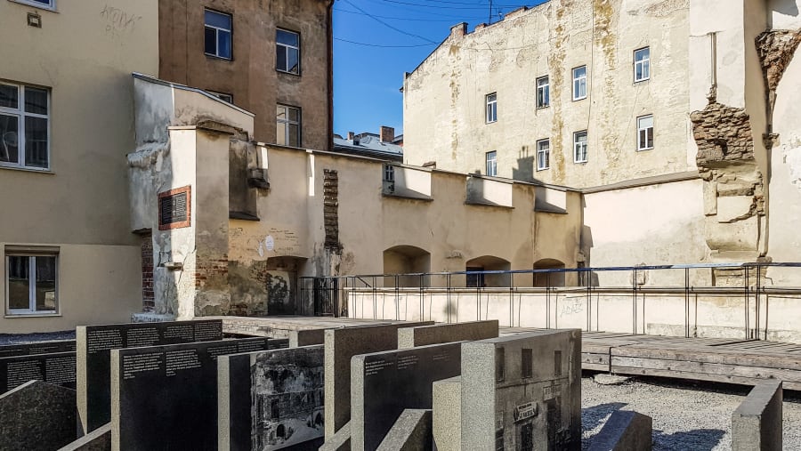 Visit the 'Space of Synagogues' Memorial Site