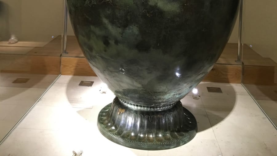 See the Vase of Vix