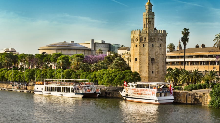Torre del Oro by the Guadalquivir River, Sevilla