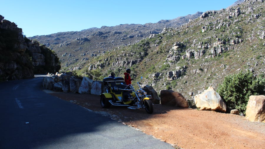 Ride through Bains Kloof Pass