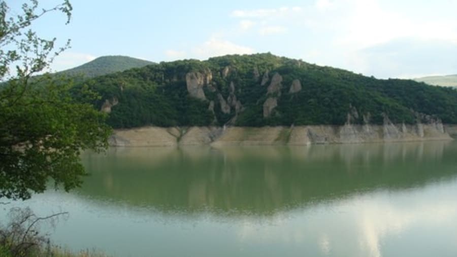 lakes and mountains view