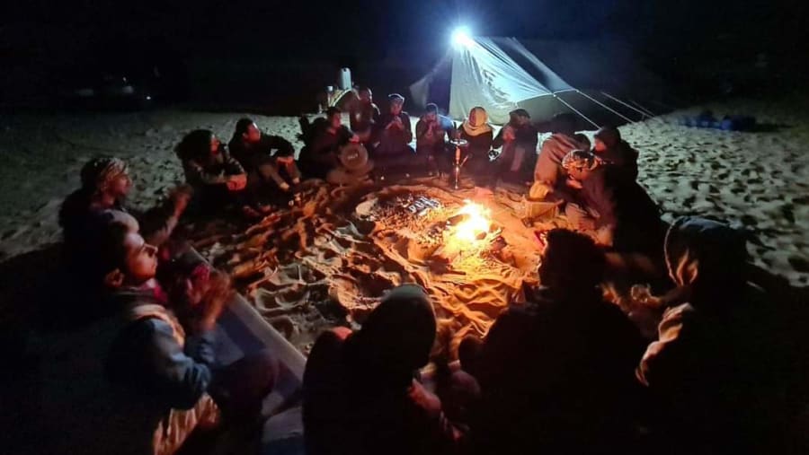 Camp-Stay at the White Desert