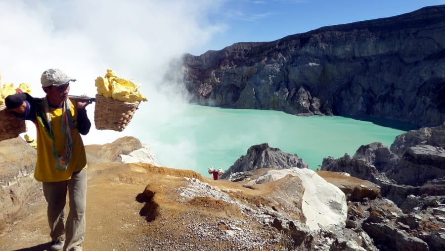 Ijen Blue Lake