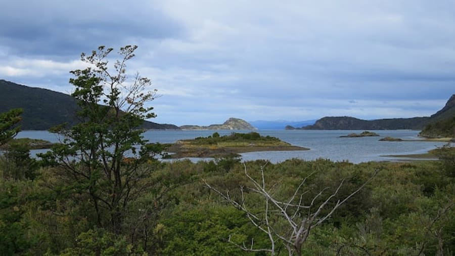 Lake Acigami / Lago Roca