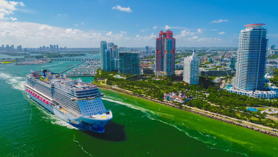 Cruising around Miami
