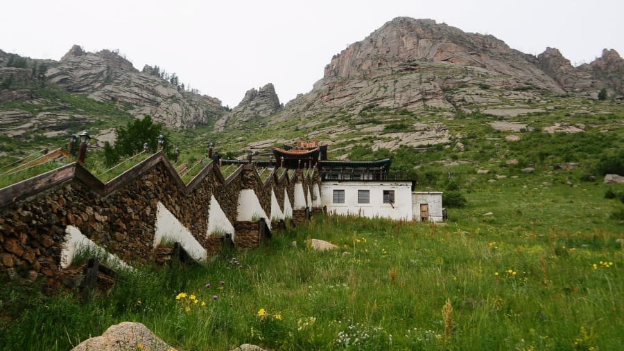 Hike to Ariyabal Meditation Temple