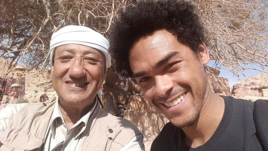 Guide with Trey Smith