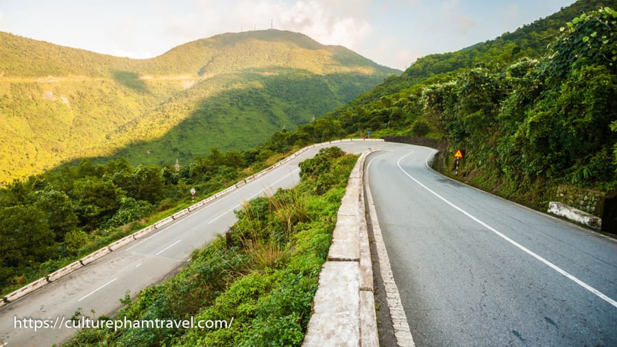 Travel from Hue from Da Nang