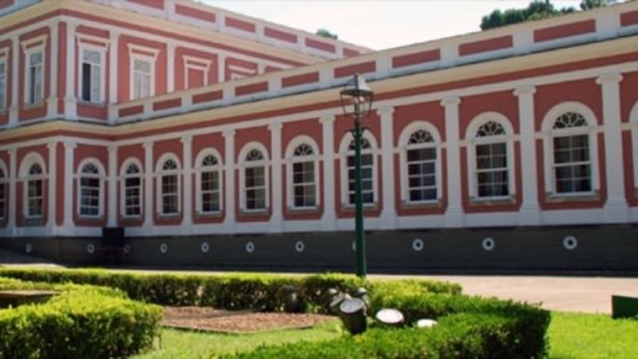 Visit the Palácio Imperial