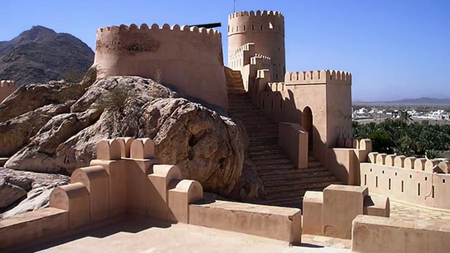 Explore Nizwa Fort