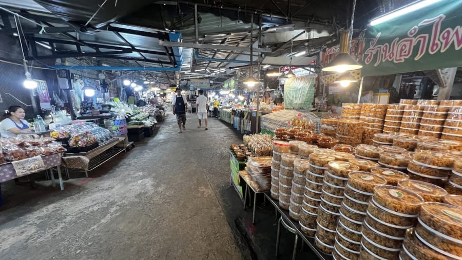 Nong Mon Market