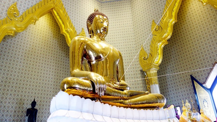 Visit the Chinesse Buddha Temple