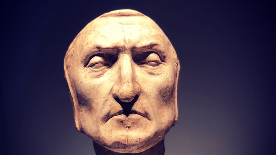 Dante's mask
