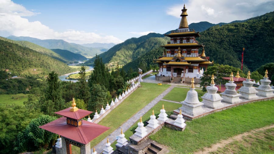 See the Beautiful Khamsum Yuelley Namgyal Temple