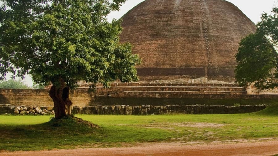 Anuradhapura city tour