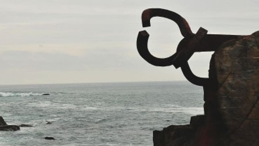 peine de los vientos/Comb of the Wind