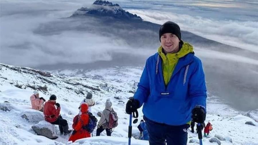Hiking up Mt Kilimanjaro